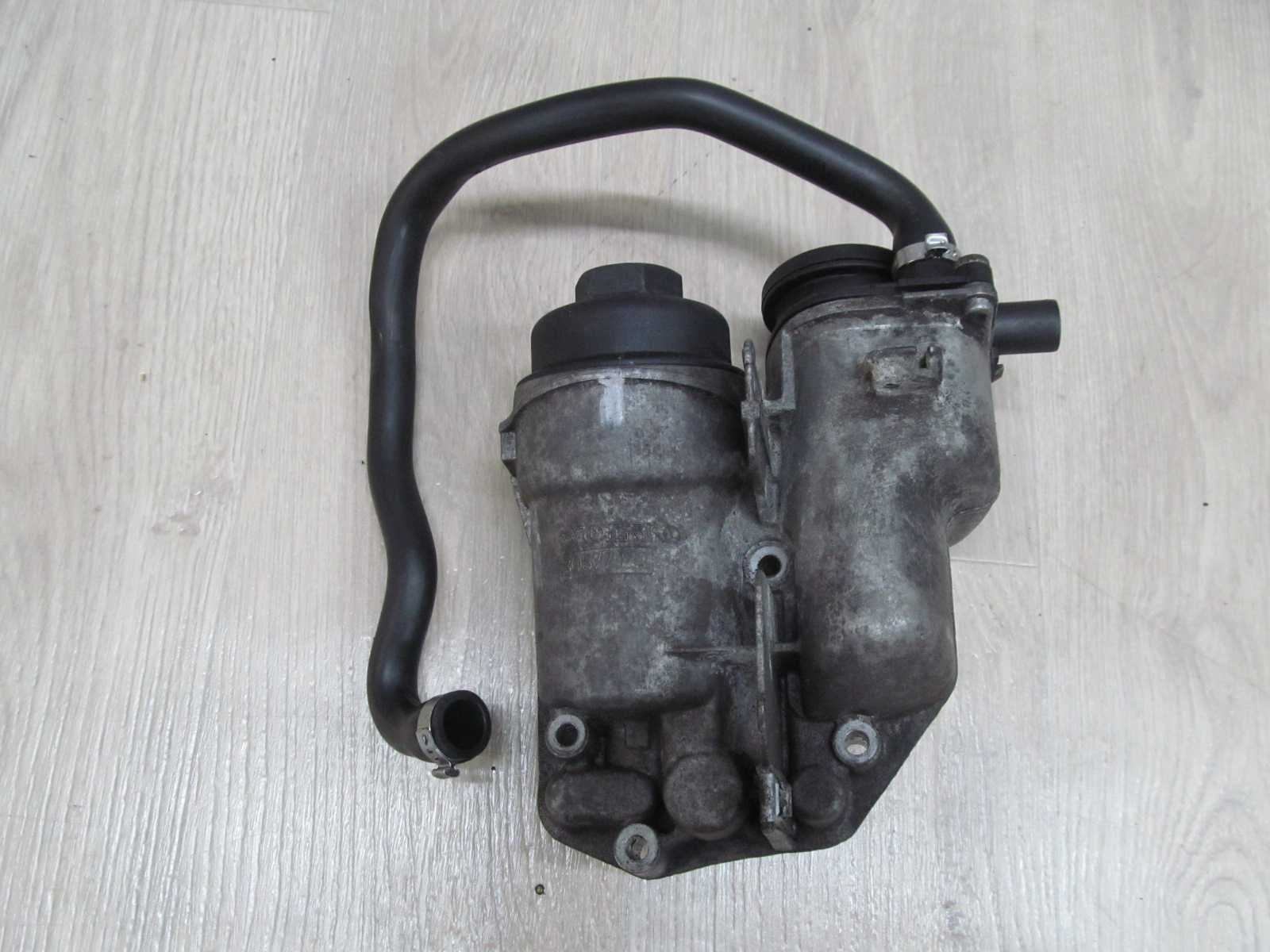 VOLVO S60 V70 XC70 XC 2.4 D5 PODSTAWA OBUDOWA FILTRA OLEJU 30677920