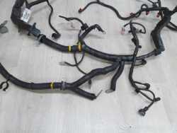 VOLVO S60 V70 2.4 D5 WIAZKA INSTALACJA SILNIKA 30712090