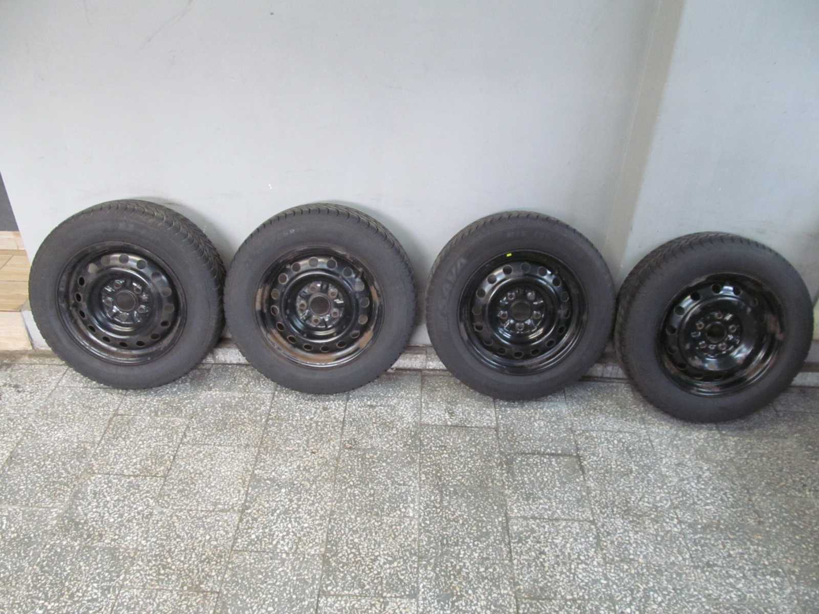 TOYOTA LEXUS 5X114.3 ET50 195/65R15 KOLA ZIMOWE FELGI