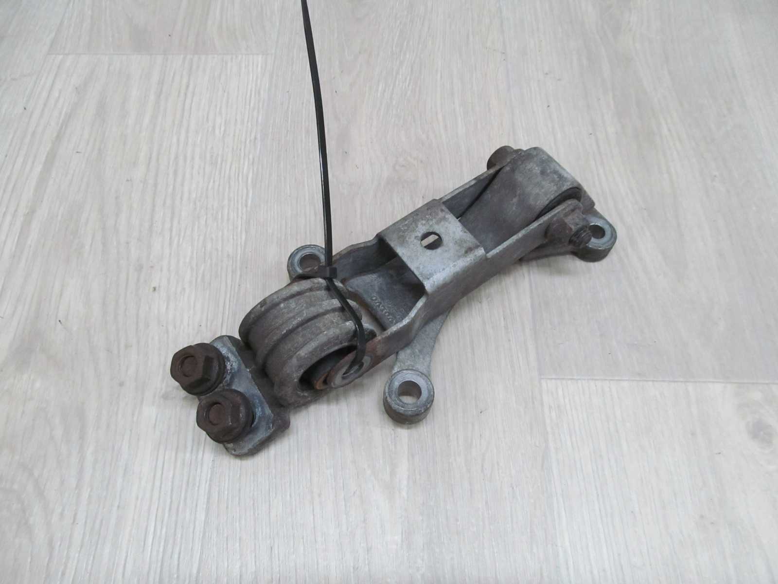 VOLVO XC90 2.9 T6 LAPA PODUSZKA SKRZYNI 9179014 02-14