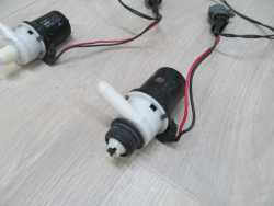 MAZDA 3 5 6 POMKA SPRYSKIWACZY LAMP REFLEKTOROW GJ6E-51811 855420-0890