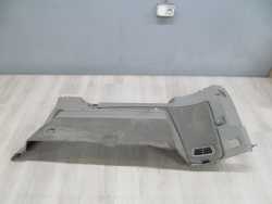 VOLVO XC90 BOCZEK TAPICERKA BAGAZNIKA TYL PRAWY 39985983 BEZ 02-14