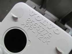 VOLVO XC90 TUNEL SRODKOWY PODLOKIETNIK III RZAD OAK 8665779 02-14