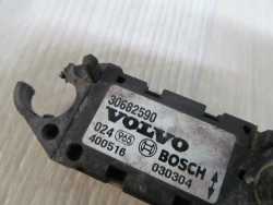 VOLVO XC90 CZUJNIK UDERZENIA SENSOR 30682590 02-14