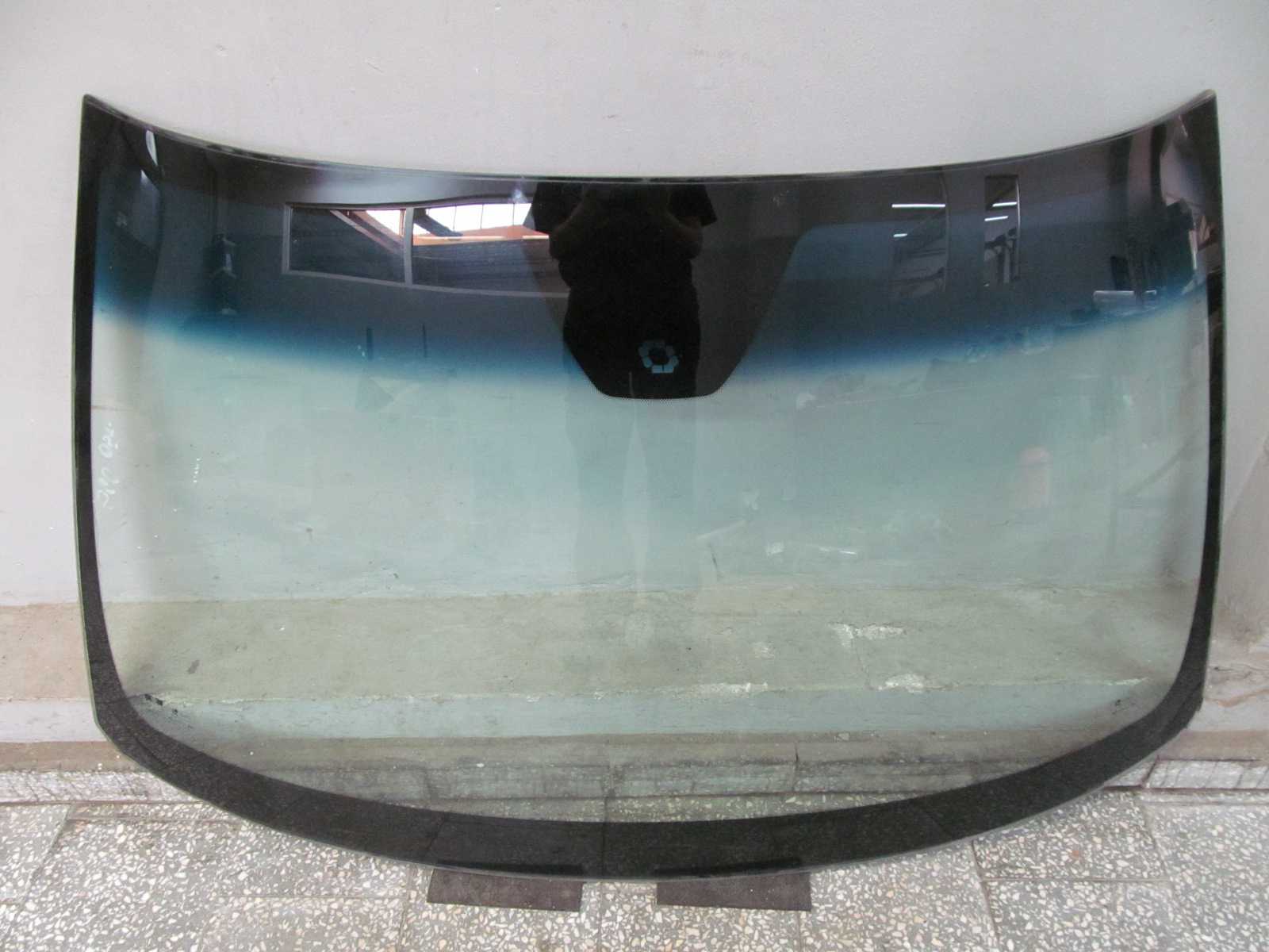 VOLVO S60 V70 LIFT 04- SZYBA PRZOD PRZEDNIA CZOLOWA 05r