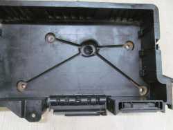 IVECO DAILY IV LIFT 11-14 SKRZYNKA PODSTAWA AKUMULATORA 3800103