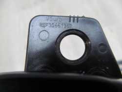 VOLVO S60 S80 V70 XC70 RYGIEL ZAMKA DRZWI 30661367 00-14