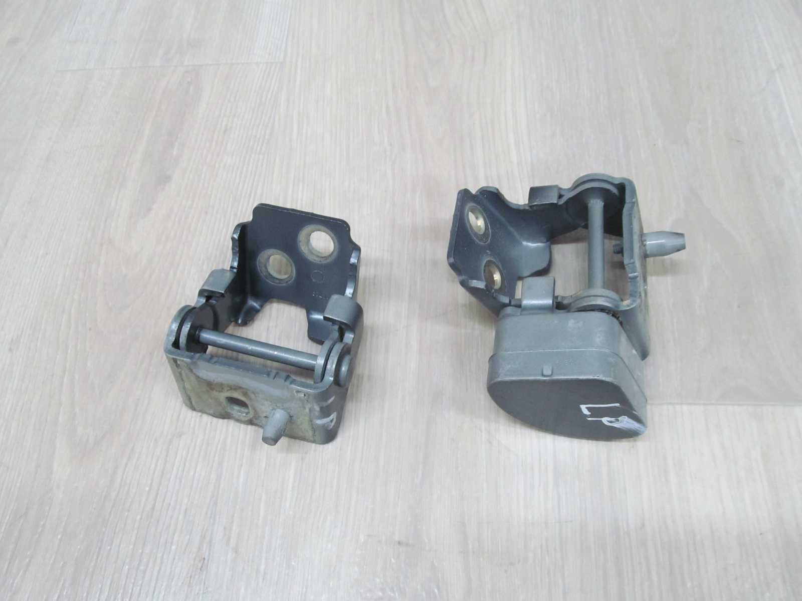 CITROEN C5 III X7 ZAWIAS DRZWI LEWY PRZOD PRZEDNI KTHB 08-17