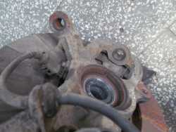 VW TOUAREG 7L CAYENNE PIASTA ZWROTNICA PRZOD PRAWA 7L0407258A