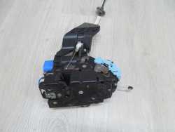 VW TOUAREG 7L 03-10  ZAMEK DRZWI PRAWY PRZOD 3D1837016