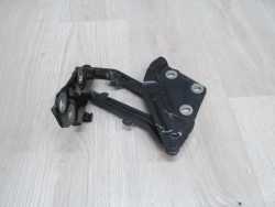 VW TOUAREG 7L 03-10  ZAWIAS MASKI PRAWY 7L6823302