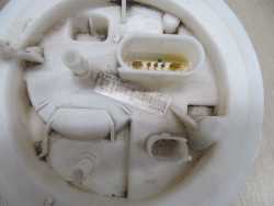 VW TOUAREG 7L 03-10 3.0 TDI PLYWAK POMPA PALIWA 8K0919051M 0580202001