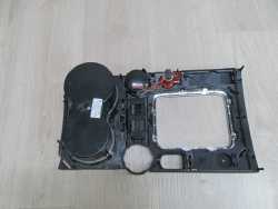 VW TOUAREG 7L 03-10 PANEL SRODKOWY RAMKA UCHWYT NA KUBKI  7L6863216D 7L6858602C