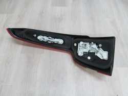 VOLVO V50 04-08 LAMPA TYL TYLNA PRAWA 30678748