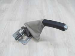 VOLVO S40 V50 04-12 DZWIGNIA HAMULEC RECZNY SKORA 4N51-2760-AL