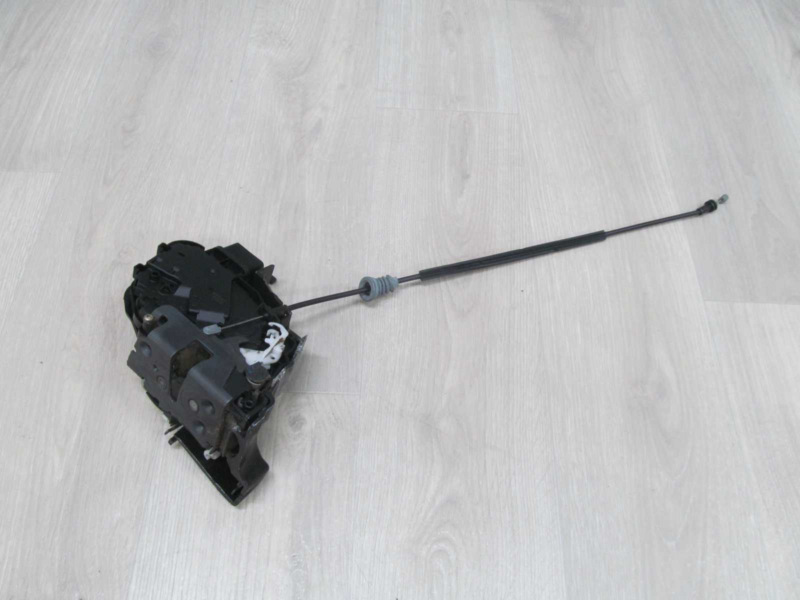 VOLVO S40 V50 04-12 ZAMEK DRZWI PRZOD PRAWY 30699444