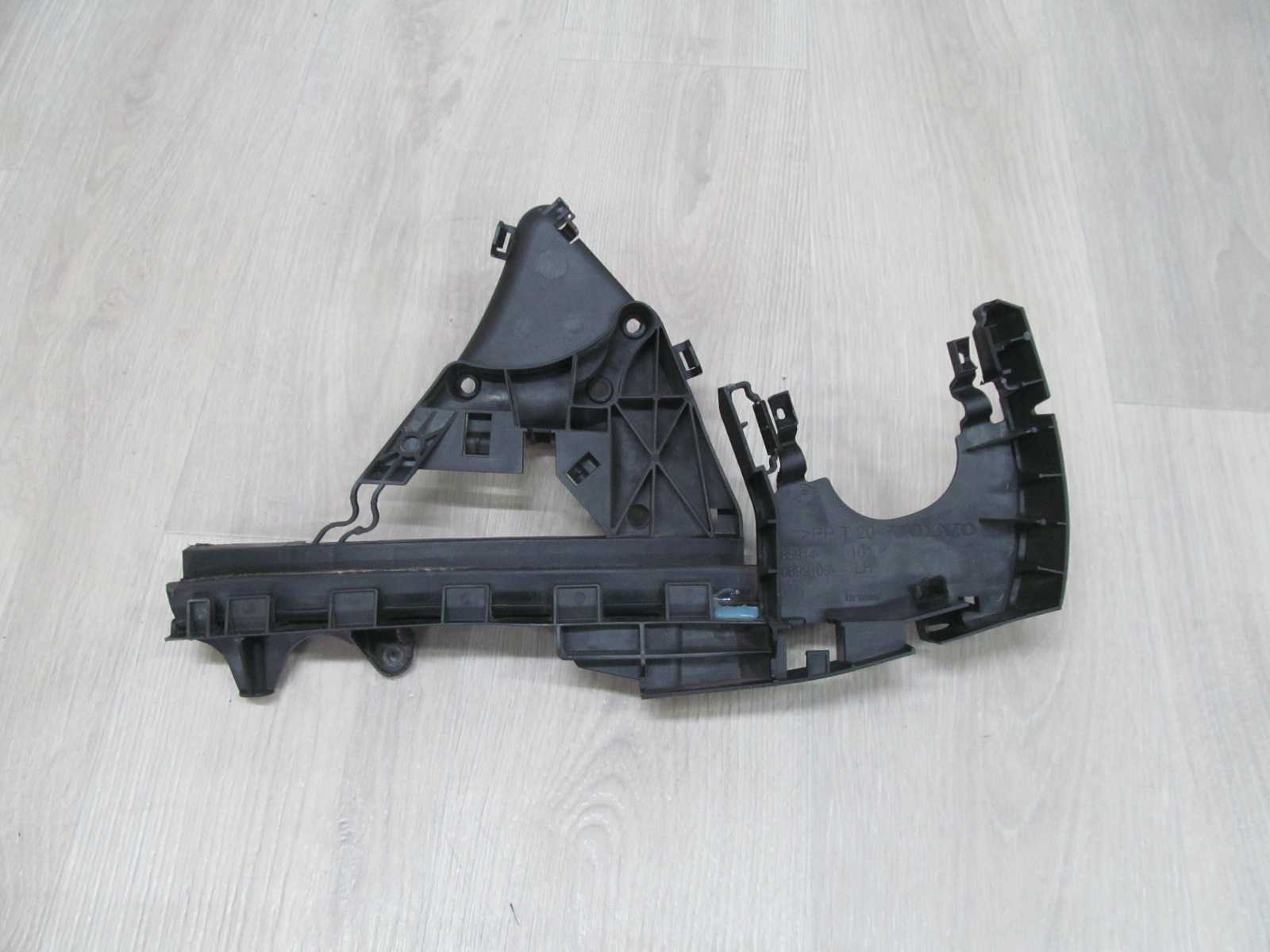 VOLVO S40 V50 04-12 OSLONA ZASLEPKA ZAMKA DRZWI LEWY PRZOD 30699109