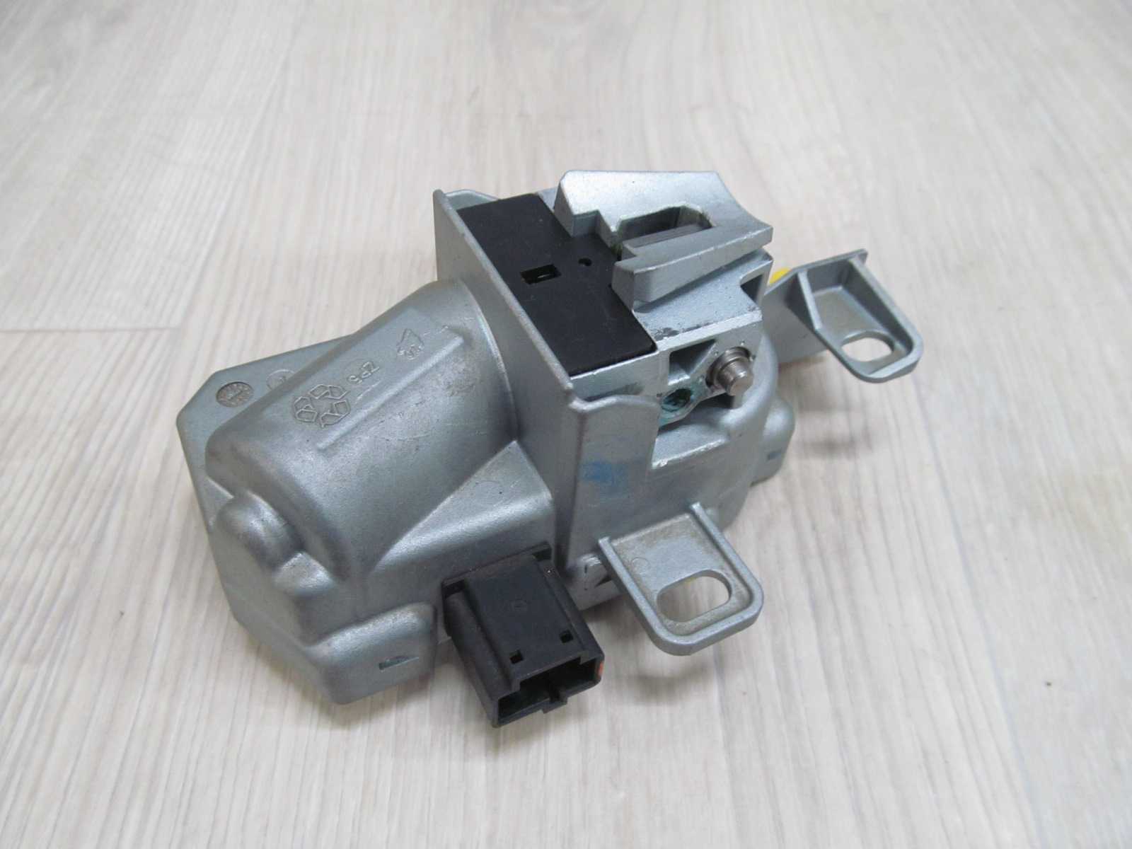 VOLVO C30 C70 S40 V50 BLOKADA KOLUMNY KIEROWNICY 30680132
