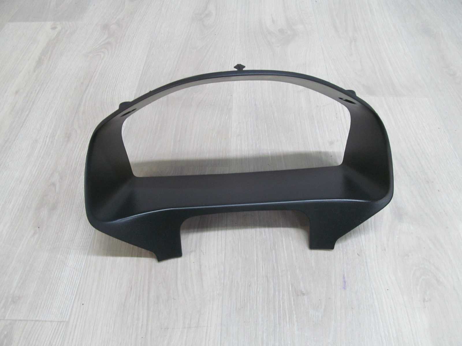 VOLVO S40 V50 C70 RAMKA OSLONA DASZEK LICZNIKA 8687453 04-12