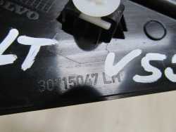 VOLVO V50 OSLONA ZASLEPKA DRZWI TYL LEWA TROJKAT 30715047 04-12