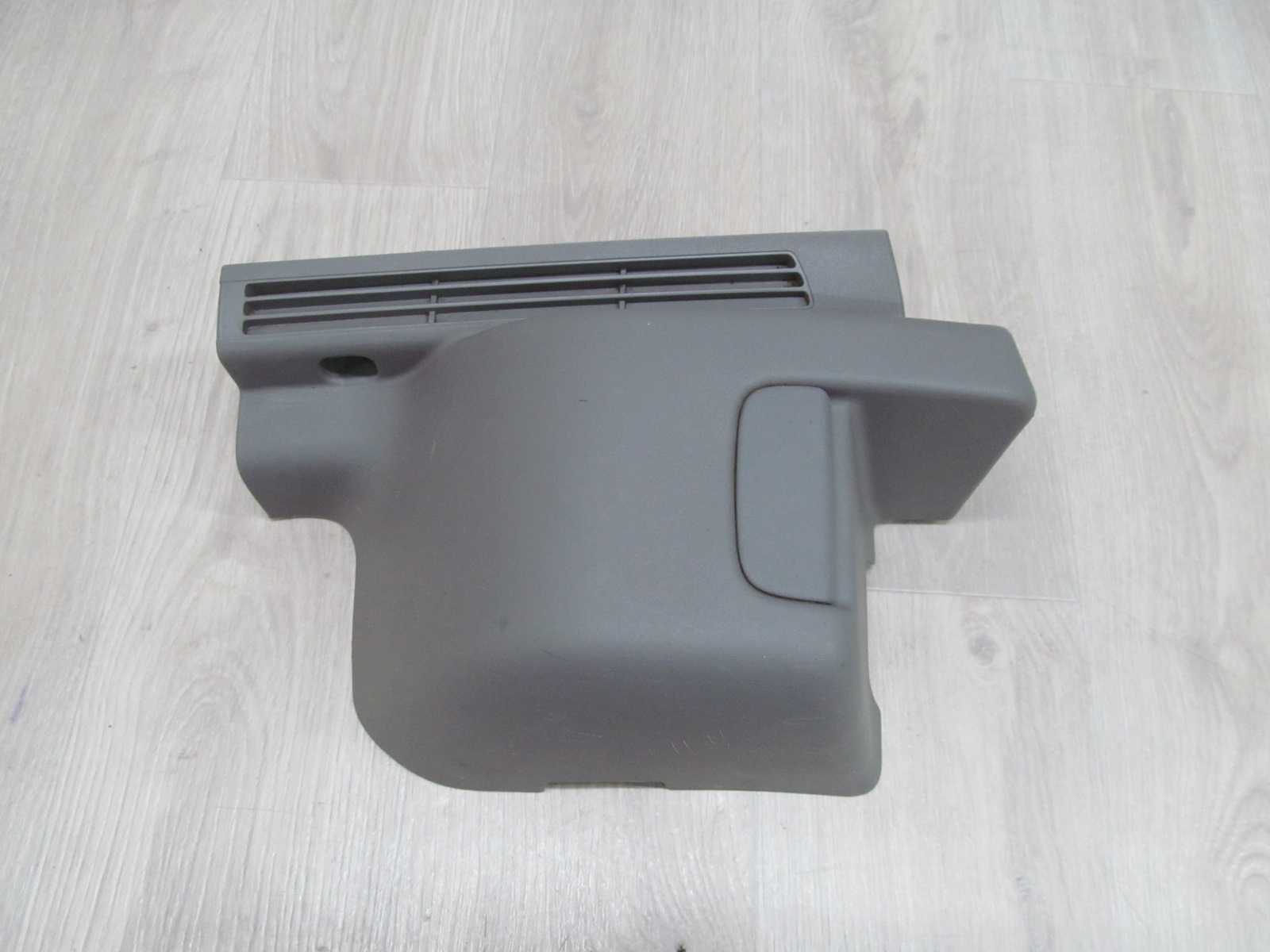 VOLVO V50 OSLONA PASA NAPINACZA TYL 08650742 LEWA 04-12