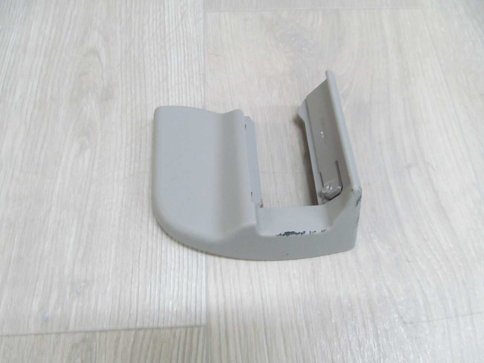 VOLVO S40 V50 OSLONA ZASLEPKA SZYN FOTELA PRAWA 08613320 04-12