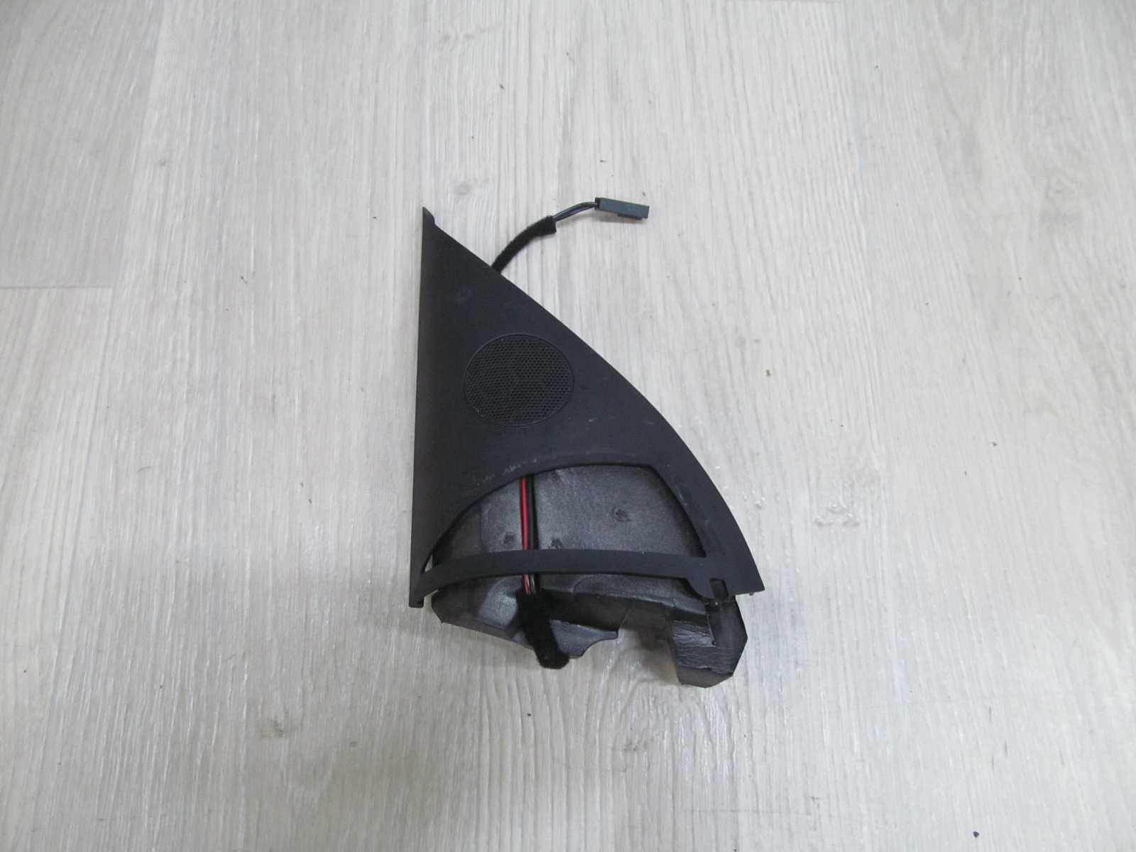 VW TOUAREG 7L 03-10 GLOSNIK WYSOKOTONOWY PRZOD LEWY 7L6837985