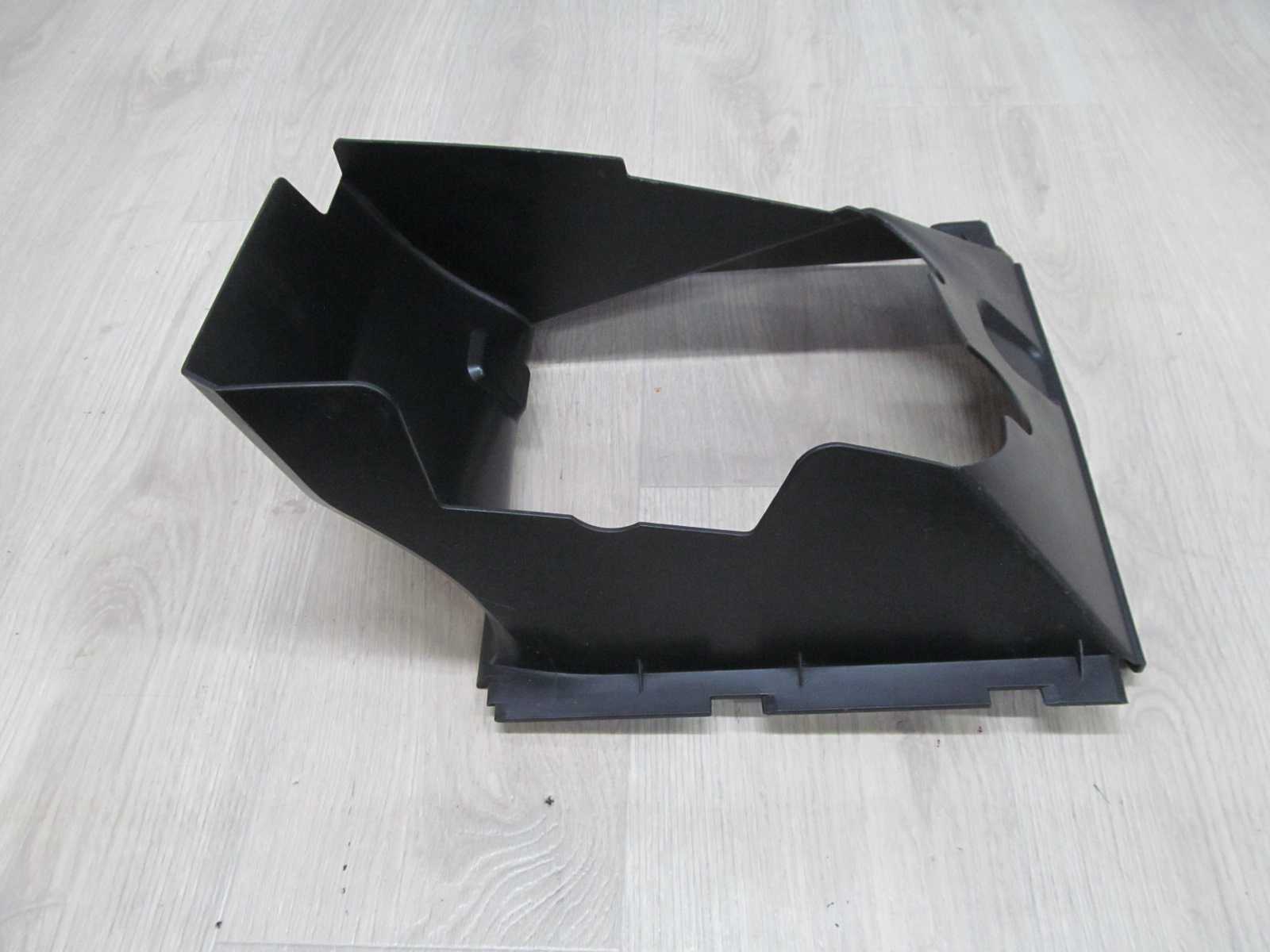 VW TOUAREG 7L 03-10 KIEROWNICA POWIETRZA PRAWA 7L6117336A