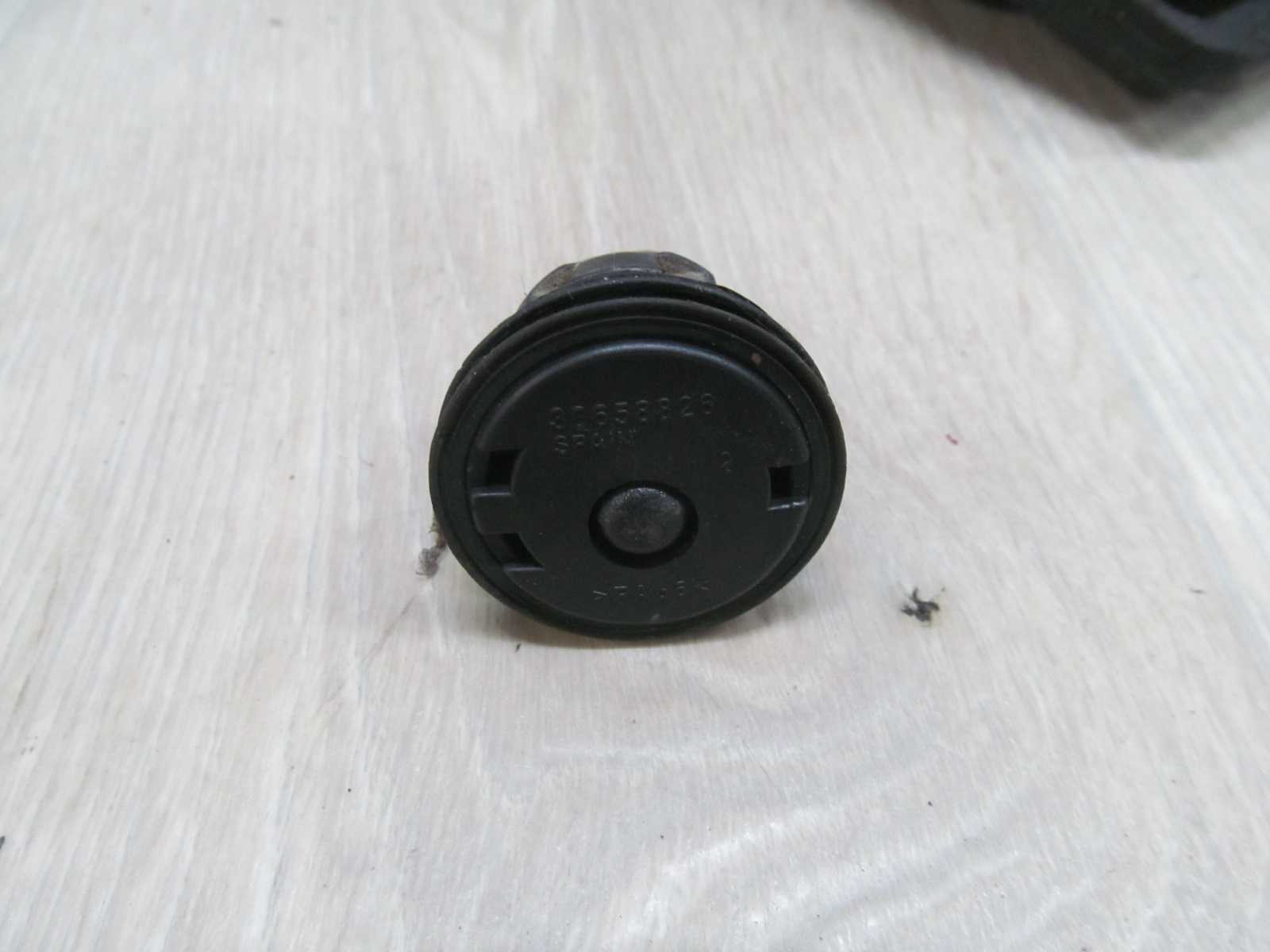 VOLVO S40 V50 C70 CZUJNIK TEMPERATURY AKUMULATORA 30658826 04-12