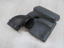 VOLVO S40 V50 C70 2.4 i REZONATOR POWIETRZA 30677426 04-12