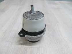 AUDI Q7 VW TOUAREG 7L 3.0 TDI 03-10 PODUSZKA SILNIKA 7L8199131A