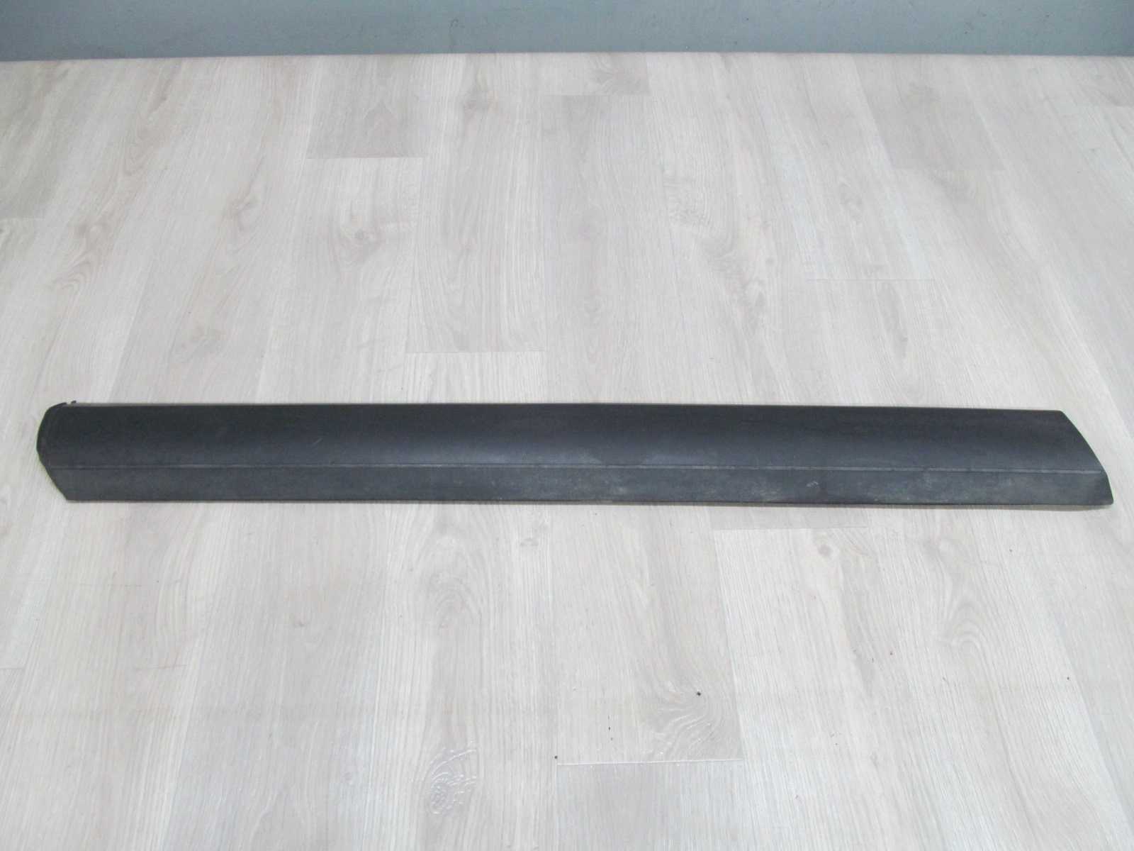 VW TOUAREG 7L 03-10 LISTWA DRZWI PRZOD LEWY 7L6837787