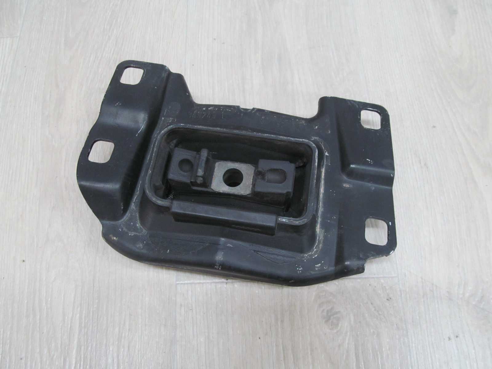 VOLVO S40 V50 C70 2.4 i LAPA PODUSZKA SKRZYNI SILNIKA 4N51-7M121 04-12