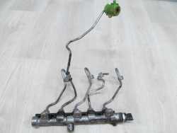 OPEL VIVARO TRAFIC 2.0 DCI 06-14 LISTWA WTRYSKOWA H8200839258 0445214196