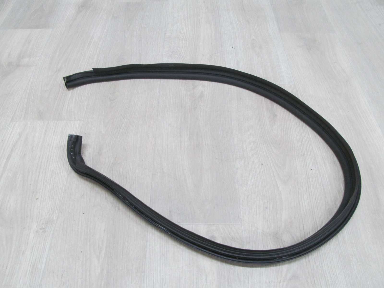 OPEL VIVARO TRAFIC 06-14 USZCZELKA PODSZYBIA