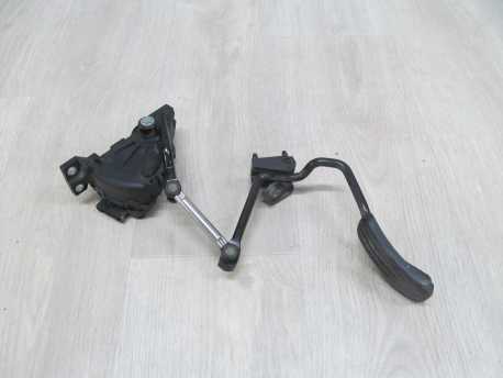 OPEL VIVARO TRAFIC 06-14 PEDAL POTENCJOMETR GAZU 8200008477