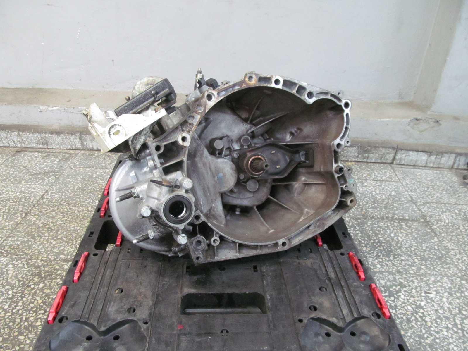 PEUGEOT 307 2.0 HDI SKRZYNIA BIEGOW MANUALNA 20DM39 01-05