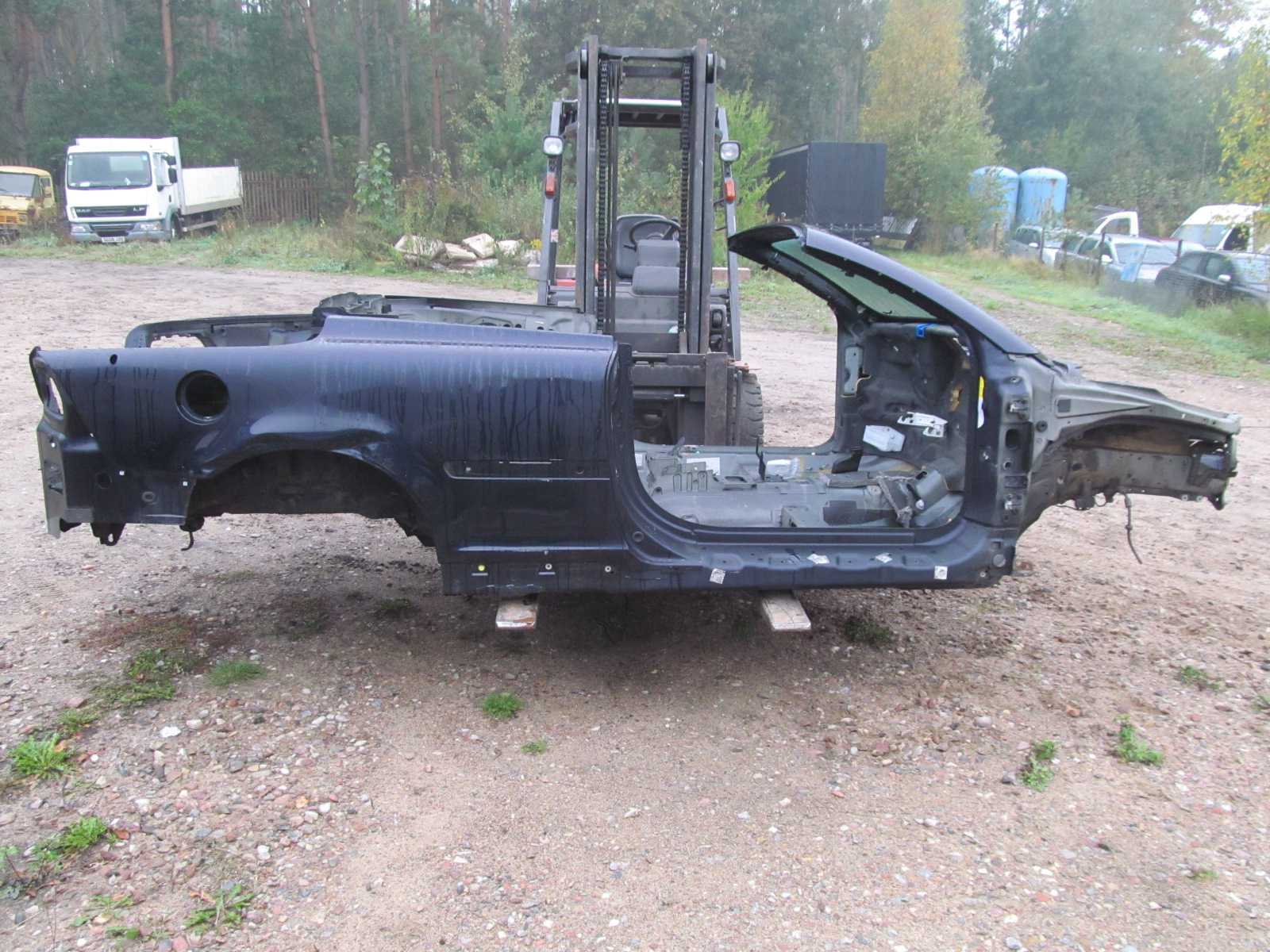 VOLVO C70 06-13 CWIARTKA BLOTNIK TYL PRAWY 467-26