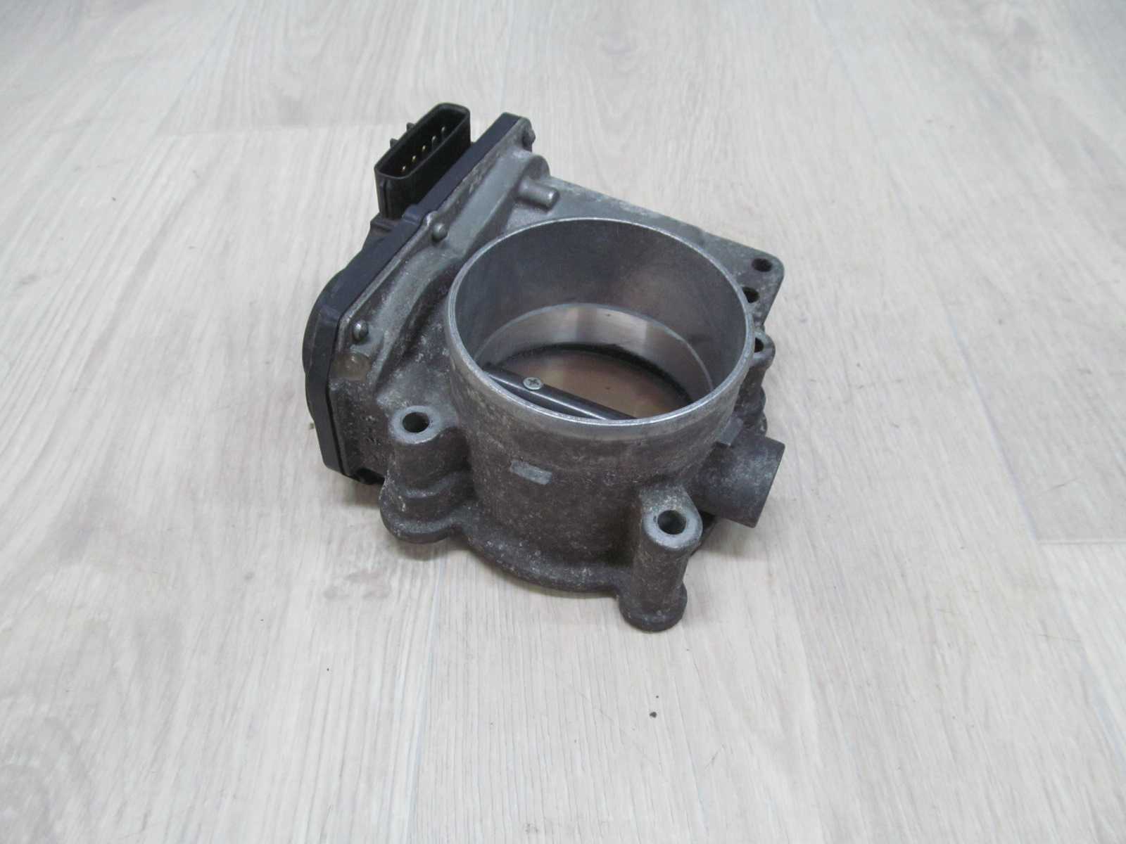 VOLVO S40 V50 S60 C70 2.4 B 2.5 T5 PRZEPUSTNICA POWIETRZA 30711551