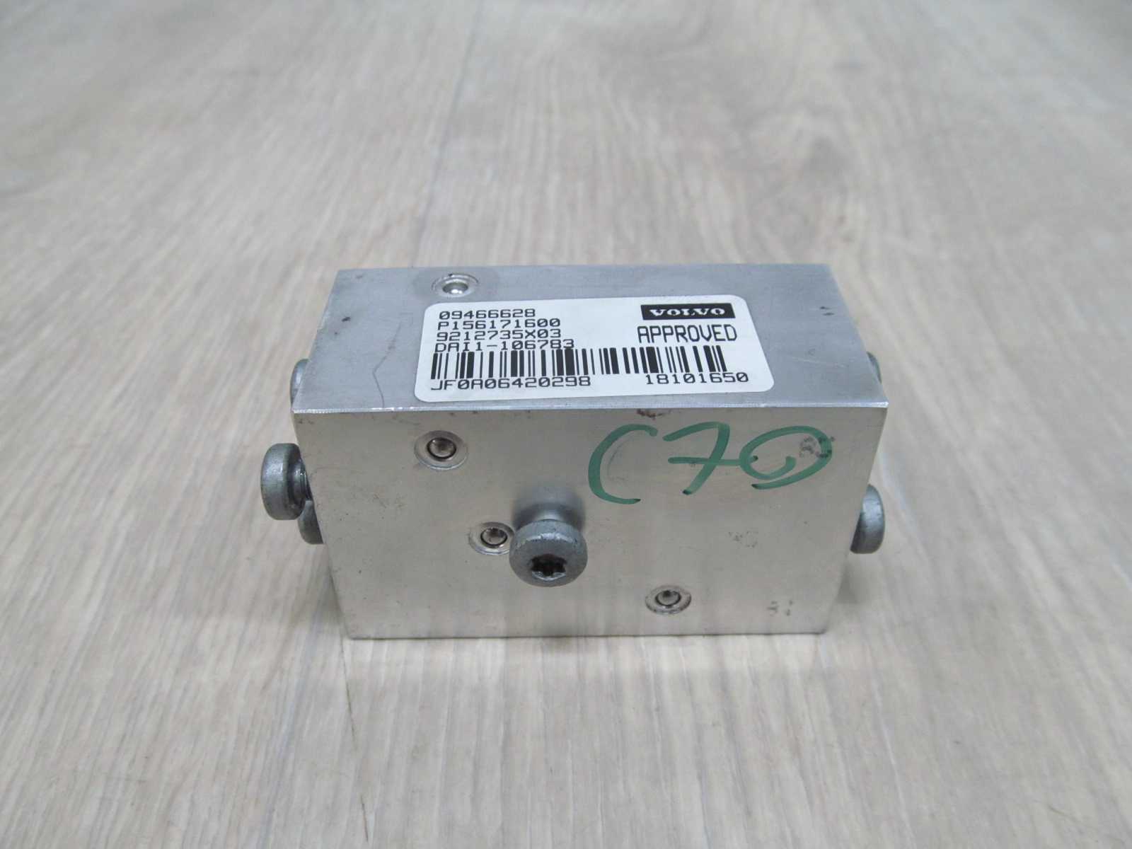 VOLVO C70 06-13 ROZDZIELACZ GLOWICA POMPY DACHU 09466628