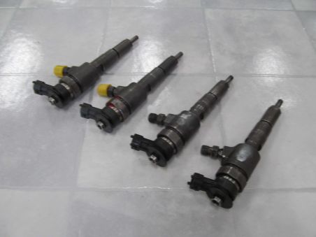 FORD PEUGEOT 1.4HDI WTRYSK WTRYSKIWACZ 0445110135