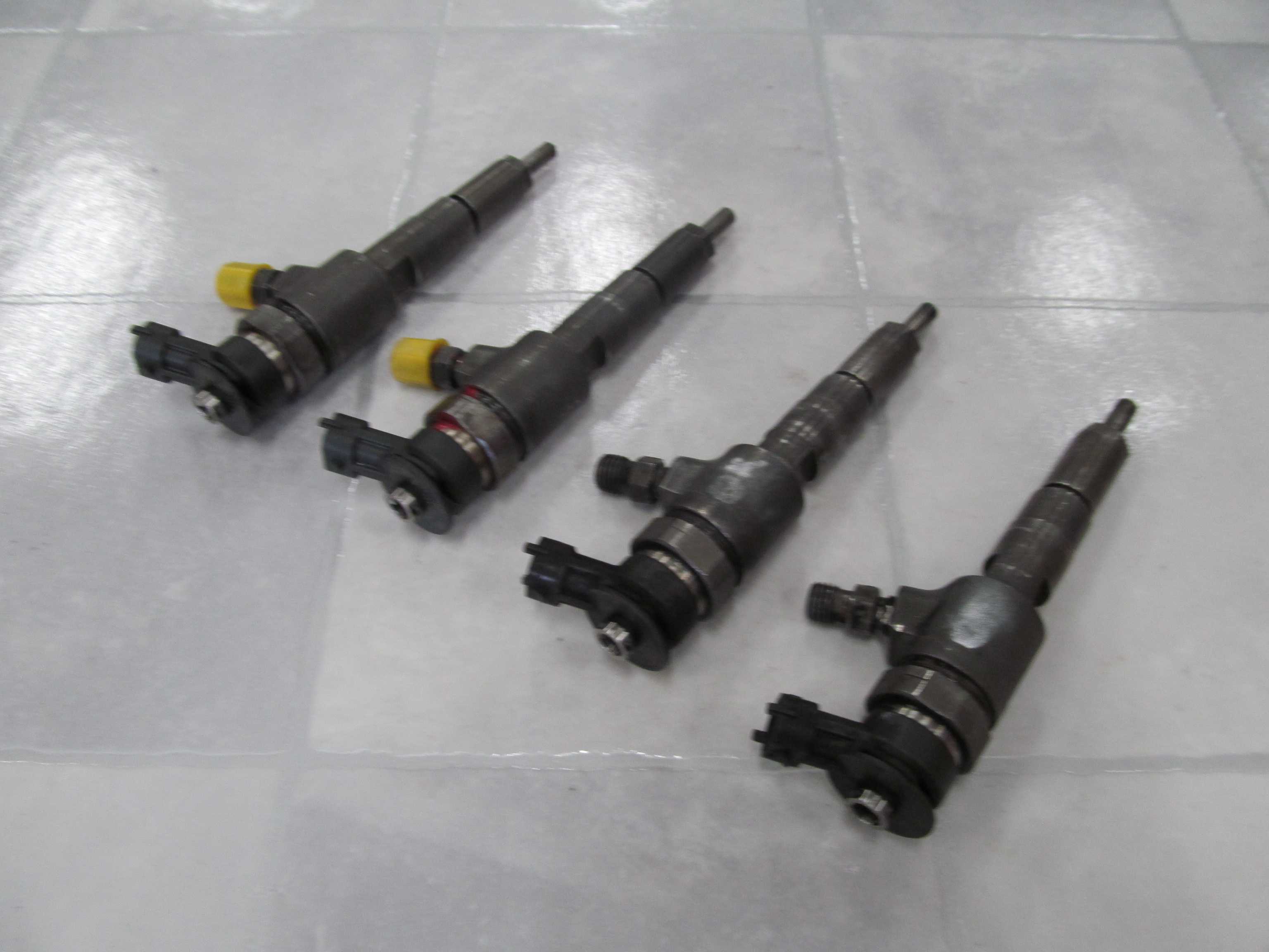 FORD PEUGEOT 1.4HDI WTRYSK WTRYSKIWACZ 0445110135