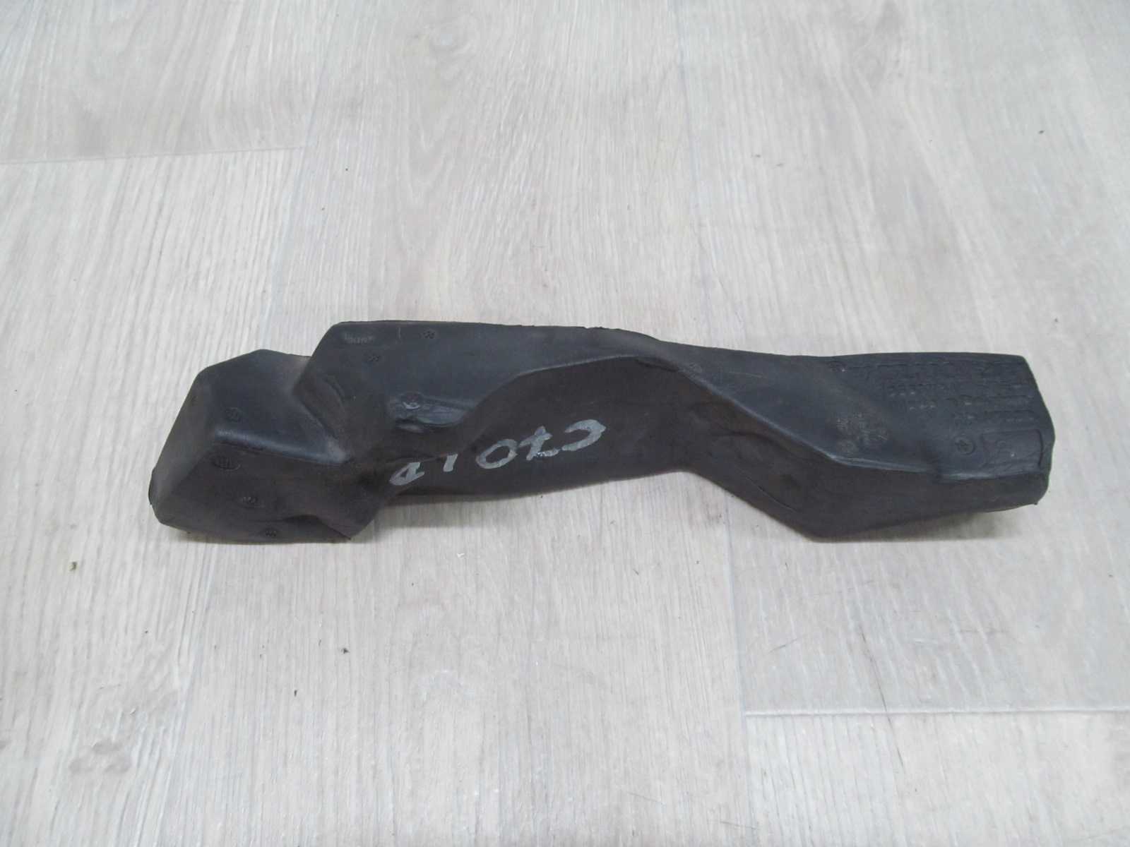 VOLVO C30 S40 V50 C70 06-13 WYGLUSZENIE PIANKA OSLONA BLOTNIKA LEWA 8663731
