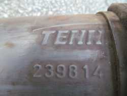 VOLVO C70 06-13 2.4 TLUMIK SRODKOWY 239814