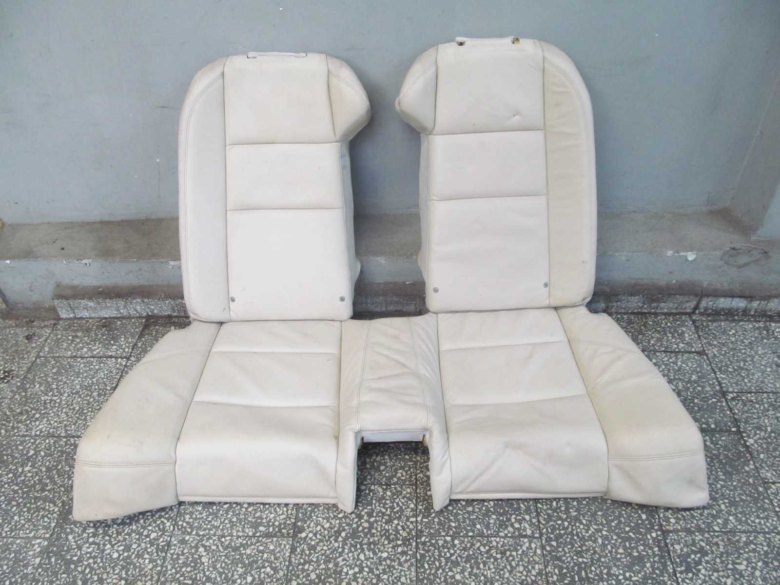 VOLVO C70 06-13 FOTEL KANAPA SIEDZENIE TYL SKORA BEZOWA
