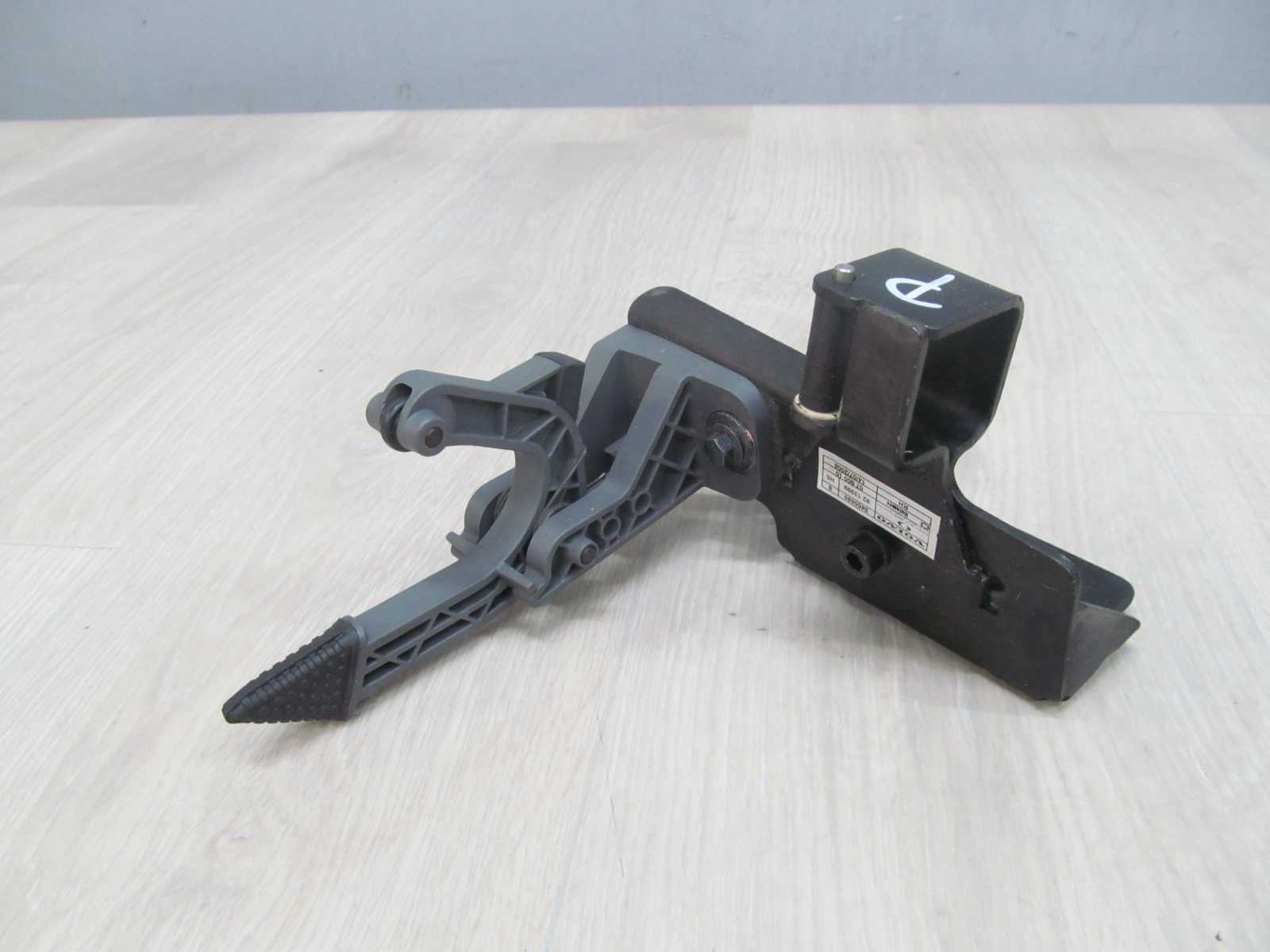 VOLVO C70 06-13 ZAMEK RYGIEL DACHU PRAWY 9466689
