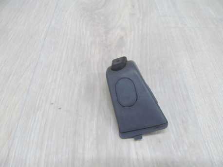 VOLVO C70 II 06-13 OSLONA ZASLEPKA OGRANICZNIK ZAMEK POLKI 30787851