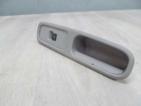 VOLVO C30 S40 V50 C70 06-13 PANEL PRZELACZNIK SZYB PRZOD PRAWY 9466562 9466562