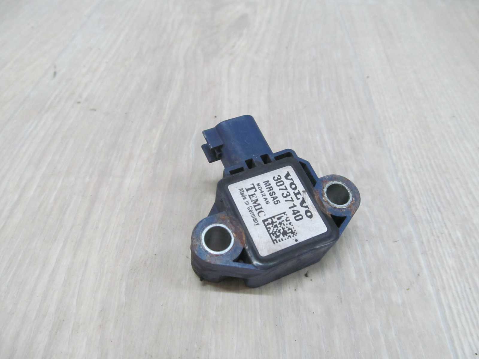 VOLVO C30 S40 V50 C70 06-13 CZUJNIK UDERZENIOWY 30737140