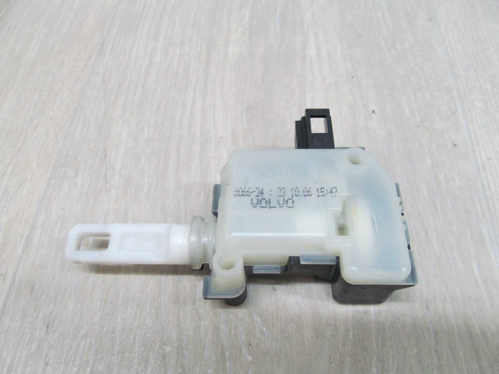 VOLVO C70 06-13 ZAMEK SILOWNIK KLAPKI PALIWA 806624